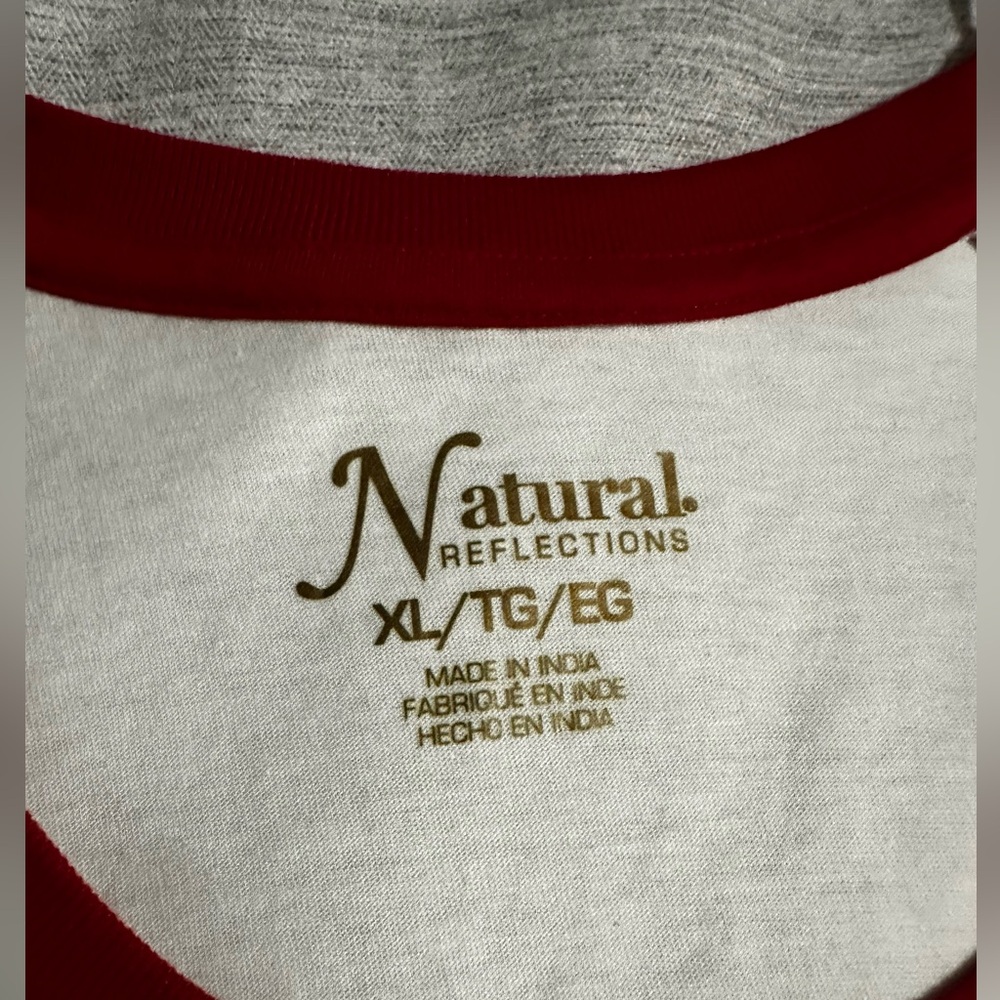 Wine Christmas tee - Picture 3 of 5
